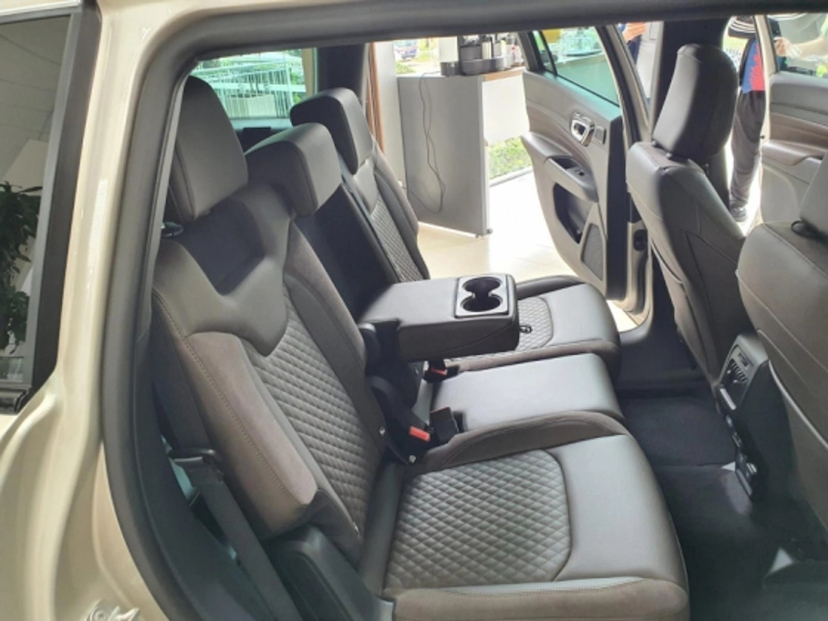 Foto do veículo JEEP COMMANDER 2.2 TURBO DIESEL OVERLAND AT9 2026 0 KM 278.500,00