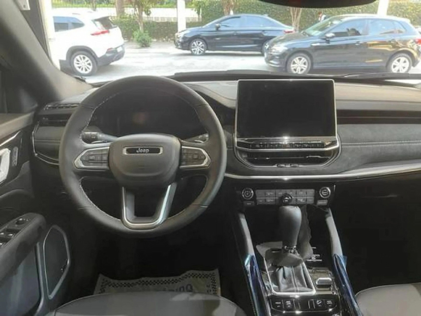 Foto do veículo JEEP COMMANDER 2.0 HURRICANE 4 TURBO GASOLINA BLACKHAWK AT9 2026 0 KM 290.777,00