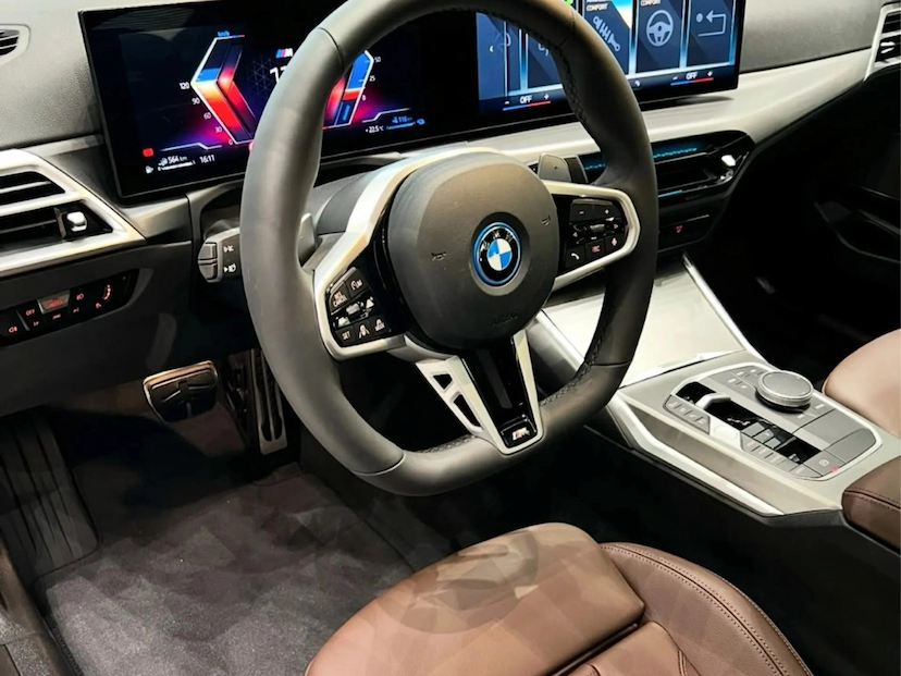 Foto do veículo BMW 330E 2.0 16V TURBO HÍBRIDO M SPORT AUTOMÁTICO 2026 0 KM 439.890,00