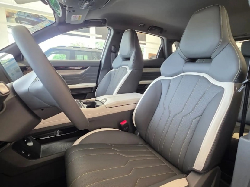 Foto do veículo JETOUR S06 1.5 TGDI PHEV ADVANCE DHT 2026 0 KM 199.900,00