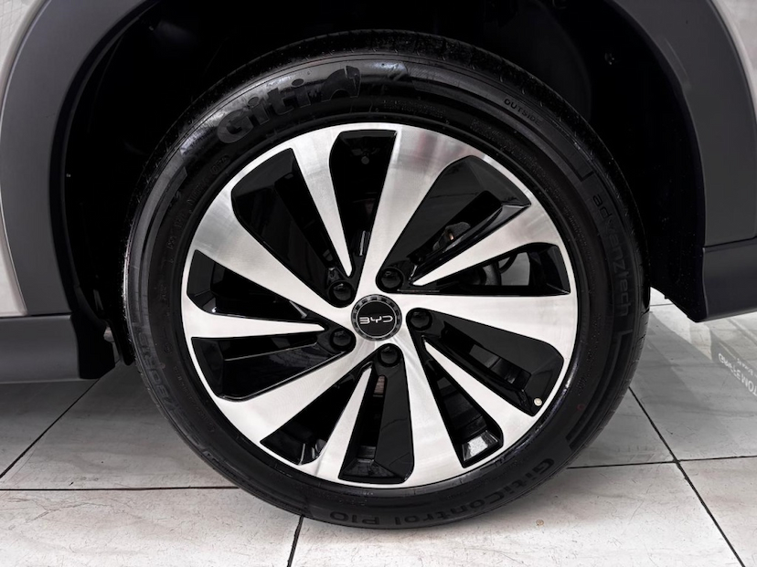 Foto do veículo BYD SONG PLUS 1.5 DM-I TURBO HÍBRIDO AUTOMÁTICO 2027 0 KM 224.900,00