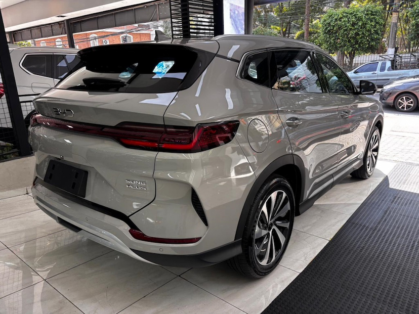 Foto do veículo BYD SONG PLUS 1.5 DM-I TURBO HÍBRIDO AUTOMÁTICO 2027 0 KM 224.900,00