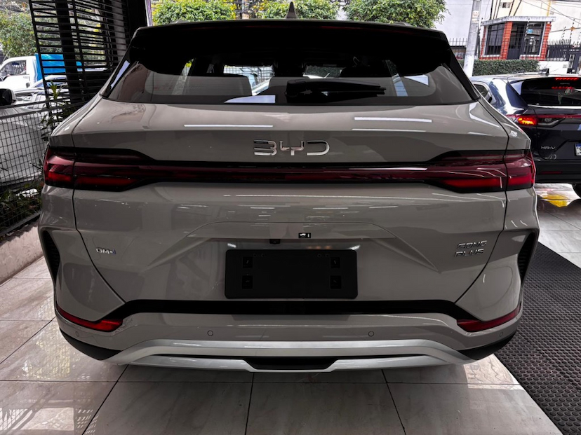 Foto do veículo BYD SONG PLUS 1.5 DM-I TURBO HÍBRIDO AUTOMÁTICO 2027 0 KM 224.900,00