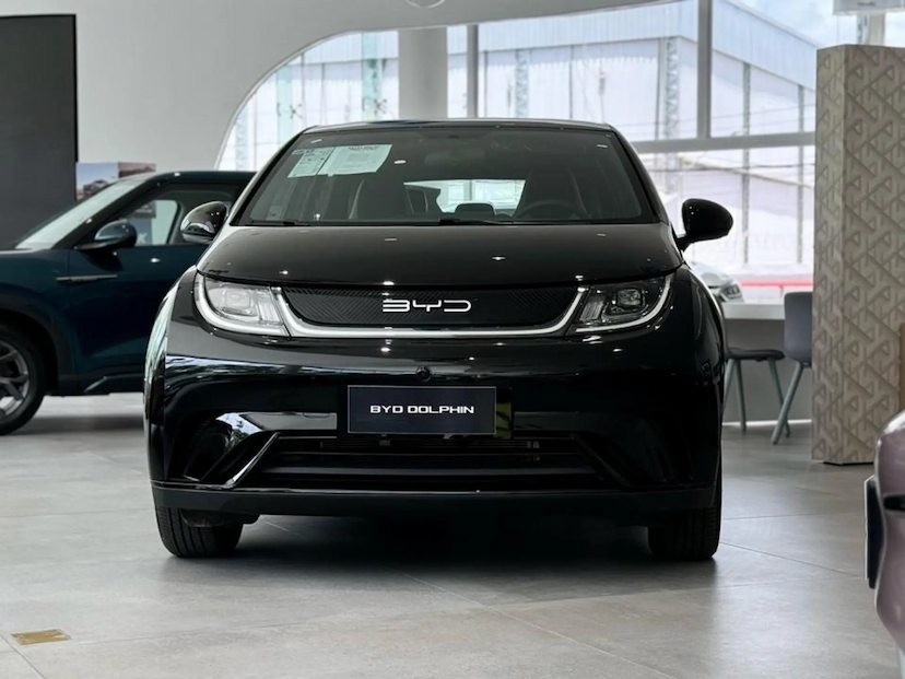 Foto do veículo BYD DOLPHIN 44,9 KW ELETRICO GS 2027 0 KM 143.890,00