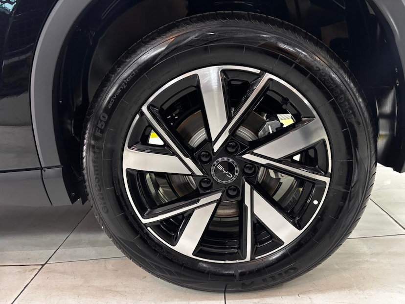 Foto do veículo BYD SONG PRO 1.5 DM-I HÍBRIDO GS AUTOMÁTICO 2027 0 KM 184.880,00