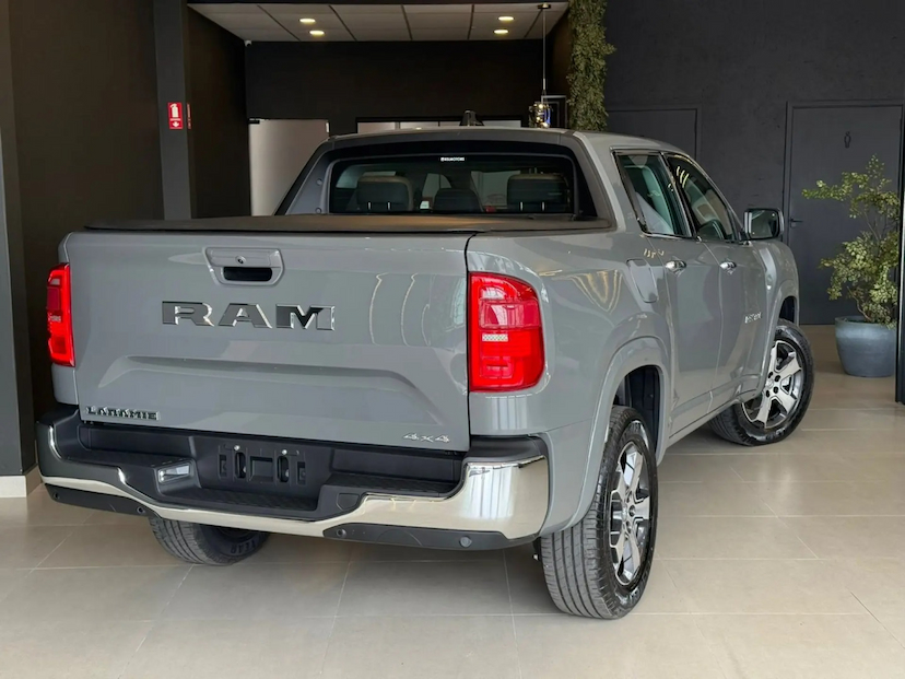 Foto do veículo RAM RAMPAGE 2.0 HURRICANE 4 TURBO FLEX LARAMIE 4X4 AUTOMÁTICO 2027 0 KM 219.700,00