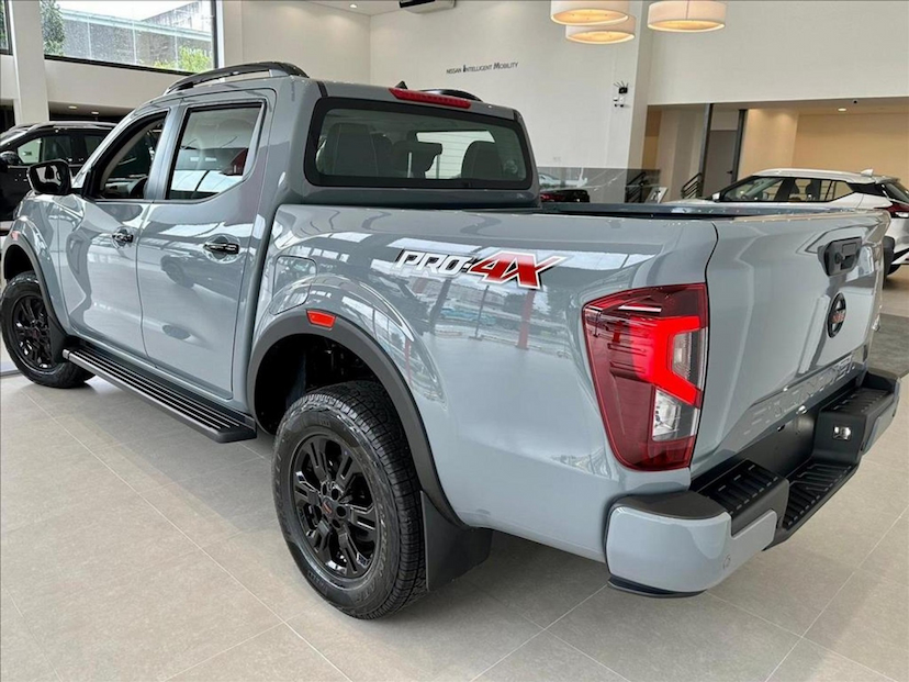 Foto do veículo NISSAN FRONTIER 2.3 16V TURBO DIESEL PRO4X CD 4X4 AUTOMÁTICO 2026 0 KM 258.777,00