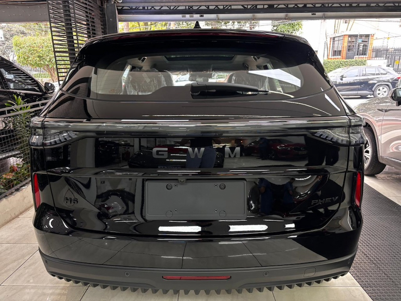 Foto do veículo GWM HAVAL H6 1.5 FLEX PHEV35 AWD E-TRACTION 2027 0 KM 276.300,00