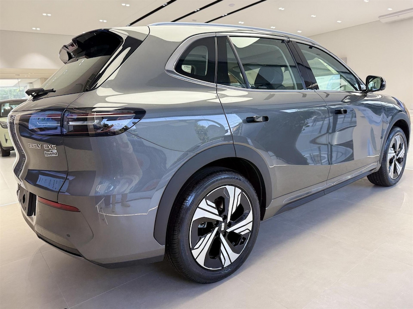Foto do veículo GEELY EX5 60,22 KW ELÉTRICO MAX 2026 0 KM 229.900,00