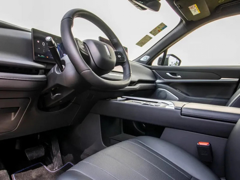 Foto do veículo GWM WEY 07 1.5 TURBO PHEV DARK EDITION AWD DHT 2027 0 KM 423.900,00