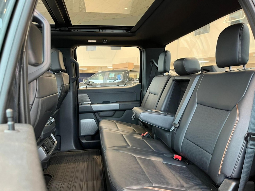 Foto do veículo FORD F-150 5.0 V8 GASOLINA CD LARIAT FX4 AUTOMÁTICO 2025 0 KM 530.800,00
