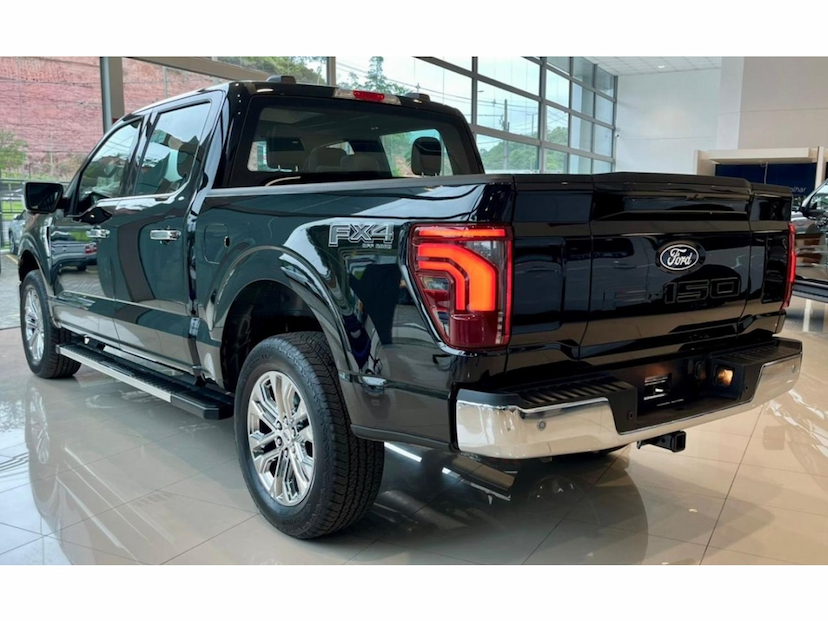 Foto do veículo FORD F-150 5.0 V8 GASOLINA CD LARIAT FX4 AUTOMÁTICO 2025 0 KM 530.800,00