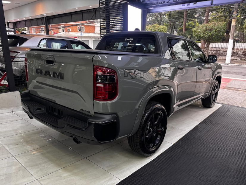 Foto do veículo RAM RAMPAGE 2.0 HURRICANE 4 TURBO FLEX R/T 4X4 AUTOMÁTICO 2027 0 KM 227.880,00