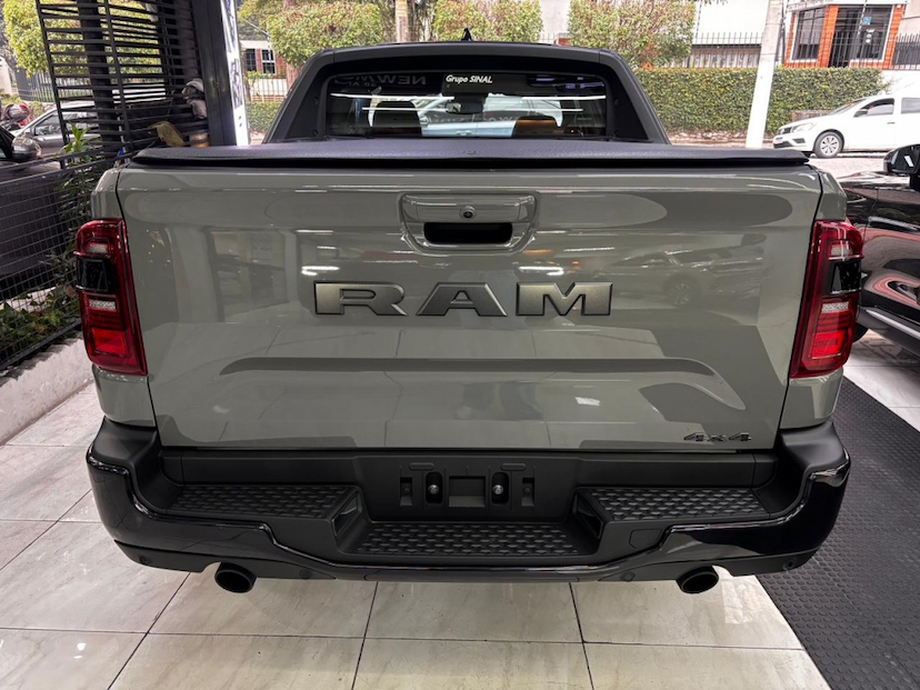 Foto do veículo RAM RAMPAGE 2.0 HURRICANE 4 TURBO FLEX R/T 4X4 AUTOMÁTICO 2027 0 KM 227.880,00