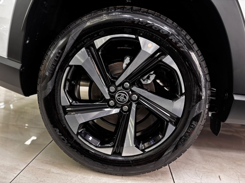 Foto do veículo TOYOTA YARIS CROSS 1.5 VVT-I HYBRID FLEX XRE CVT 2026 0 KM 173.900,00
