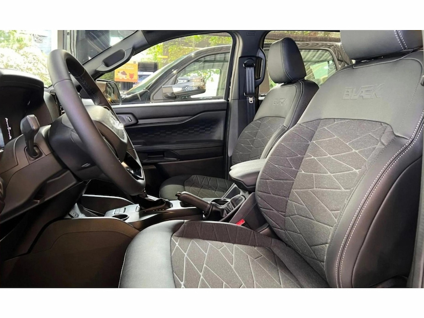 Foto do veículo FORD RANGER 2.0 TURBO DIESEL CD BLACK 4X2 AUTOMÁTICO 2027 0 KM 219.490,00