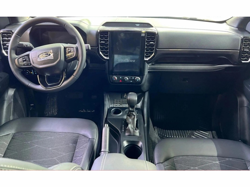 Foto do veículo FORD RANGER 2.0 TURBO DIESEL CD BLACK 4X2 AUTOMÁTICO 2027 0 KM 219.490,00