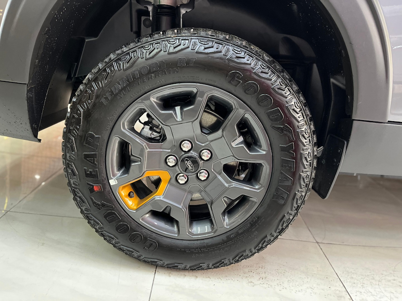 Foto do veículo FORD MAVERICK 2.0 ECOBOOST GASOLINA TREMOR AUTOMÁTICO 2026 0 KM 231.490,00