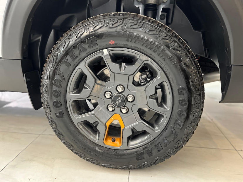 Foto do veículo FORD MAVERICK 2.0 ECOBOOST GASOLINA TREMOR AUTOMÁTICO 2026 0 KM 231.490,00