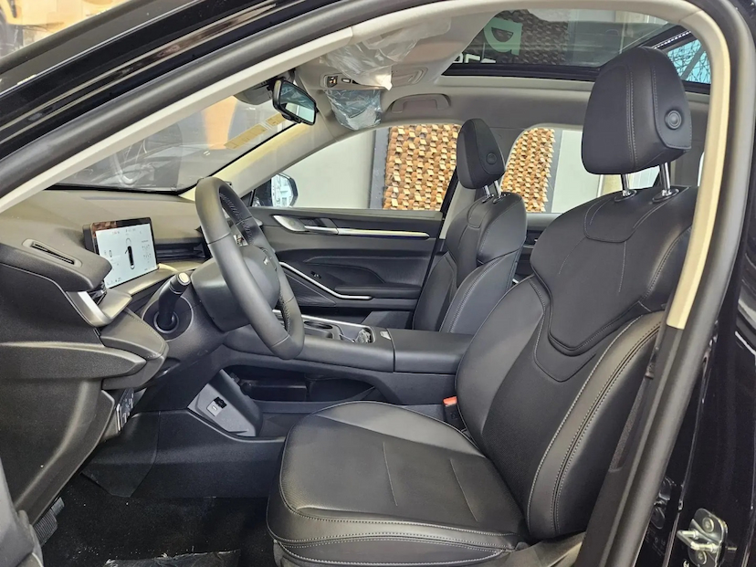 Foto do veículo GWM HAVAL H6 1.5 FLEX PHEV19 E-TRACTION 2027 0 KM 234.800,00