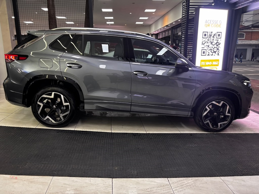 Foto do veículo VOLKSWAGEN TIGUAN 2.0 350 TSI GASOLINA R-LINE 4MOTION AUTOMÁTICO 2026 0 KM 409.900,00