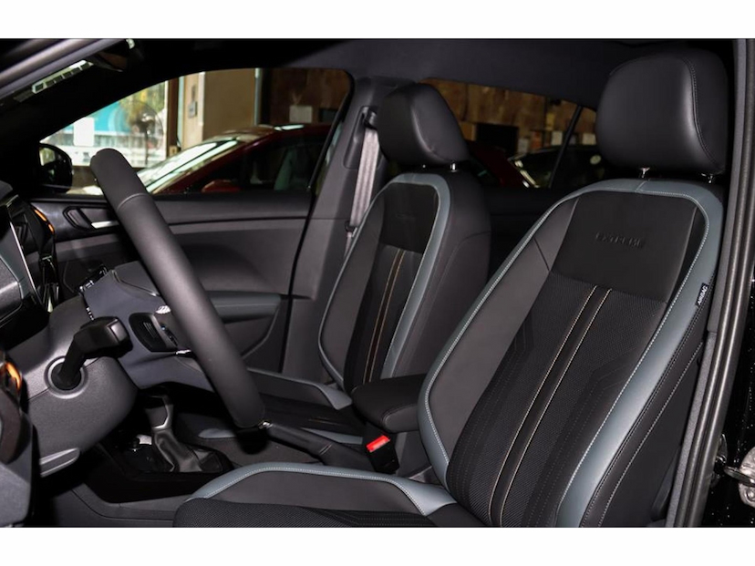 Foto do veículo VOLKSWAGEN T-CROSS 1.4 250 TSI TOTAL FLEX EXTREME AUTOMÁTICO 2026 0 KM 179.777,00