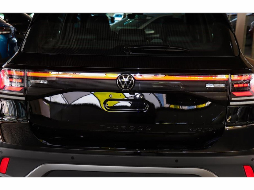 Foto do veículo VOLKSWAGEN T-CROSS 1.4 250 TSI TOTAL FLEX EXTREME AUTOMÁTICO 2026 0 KM 179.777,00