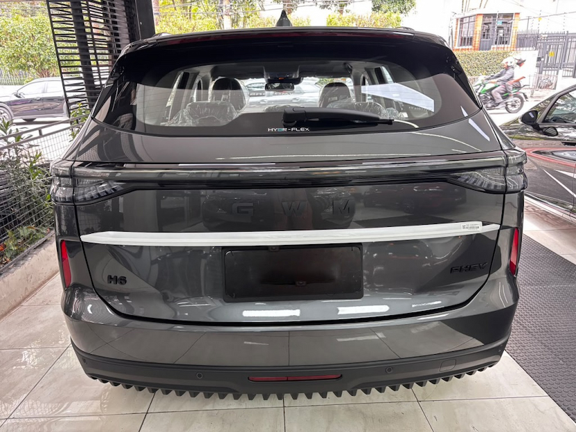 Foto do veículo GWM HAVAL H6 1.5 FLEX PHEV35 AWD E-TRACTION 2027 0 KM 276.300,00