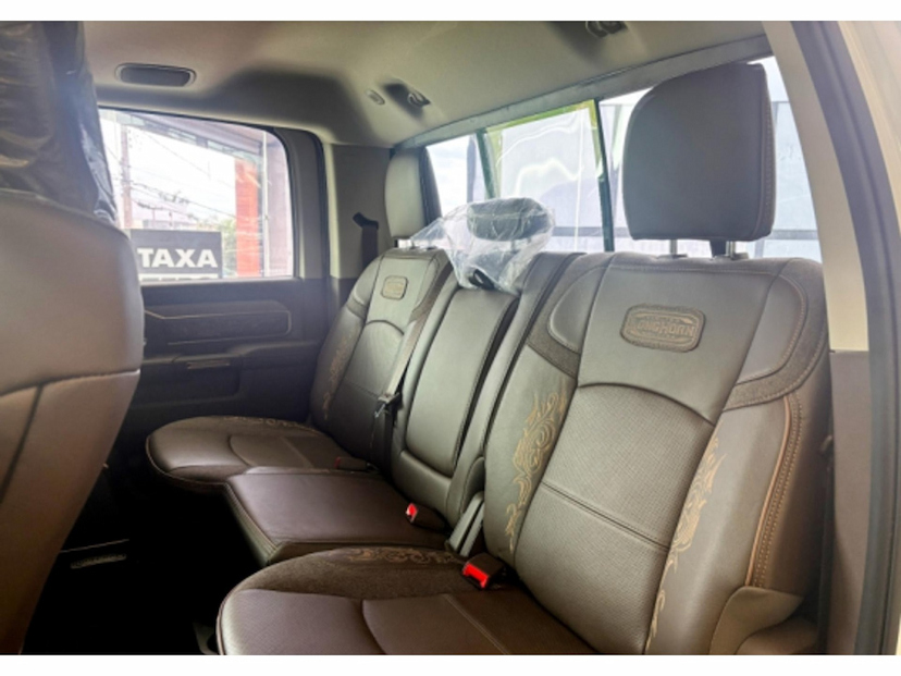 Foto do veículo RAM 3500 6.7 I6 TURBO DIESEL LIMITED LONGHORN CD 4X4  AUTOMÁTICO 2026 0 KM 584.800,00