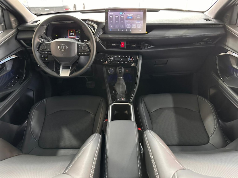 Foto do veículo TOYOTA YARIS CROSS 1.5 VVT-I HYBRID FLEX XRX CVT 2026 0 KM 177.890,00