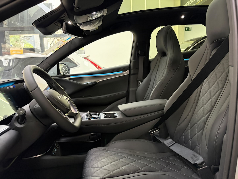 Foto do veículo BYD SEALION 7 82,5 KW ELÉTRICO AWD 2027 0 KM 319.900,00