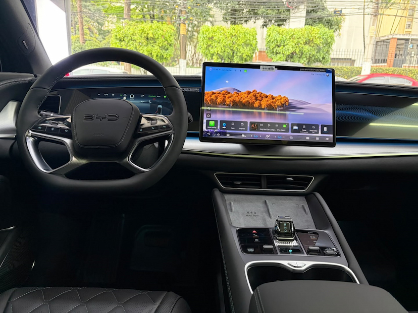Foto do veículo BYD SEALION 7 82,5 KW ELÉTRICO AWD 2027 0 KM 319.900,00
