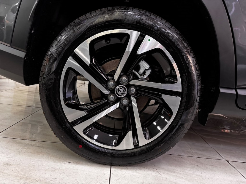Foto do veículo TOYOTA YARIS CROSS 1.5 VVT-I HYBRID FLEX XRX CVT 2026 0 KM 268.554,00