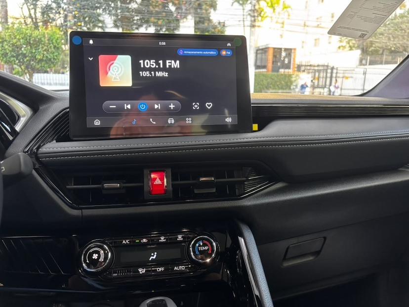 Foto do veículo TOYOTA YARIS CROSS 1.5 VVT-I HYBRID FLEX XRX CVT 2026 0 KM 268.554,00