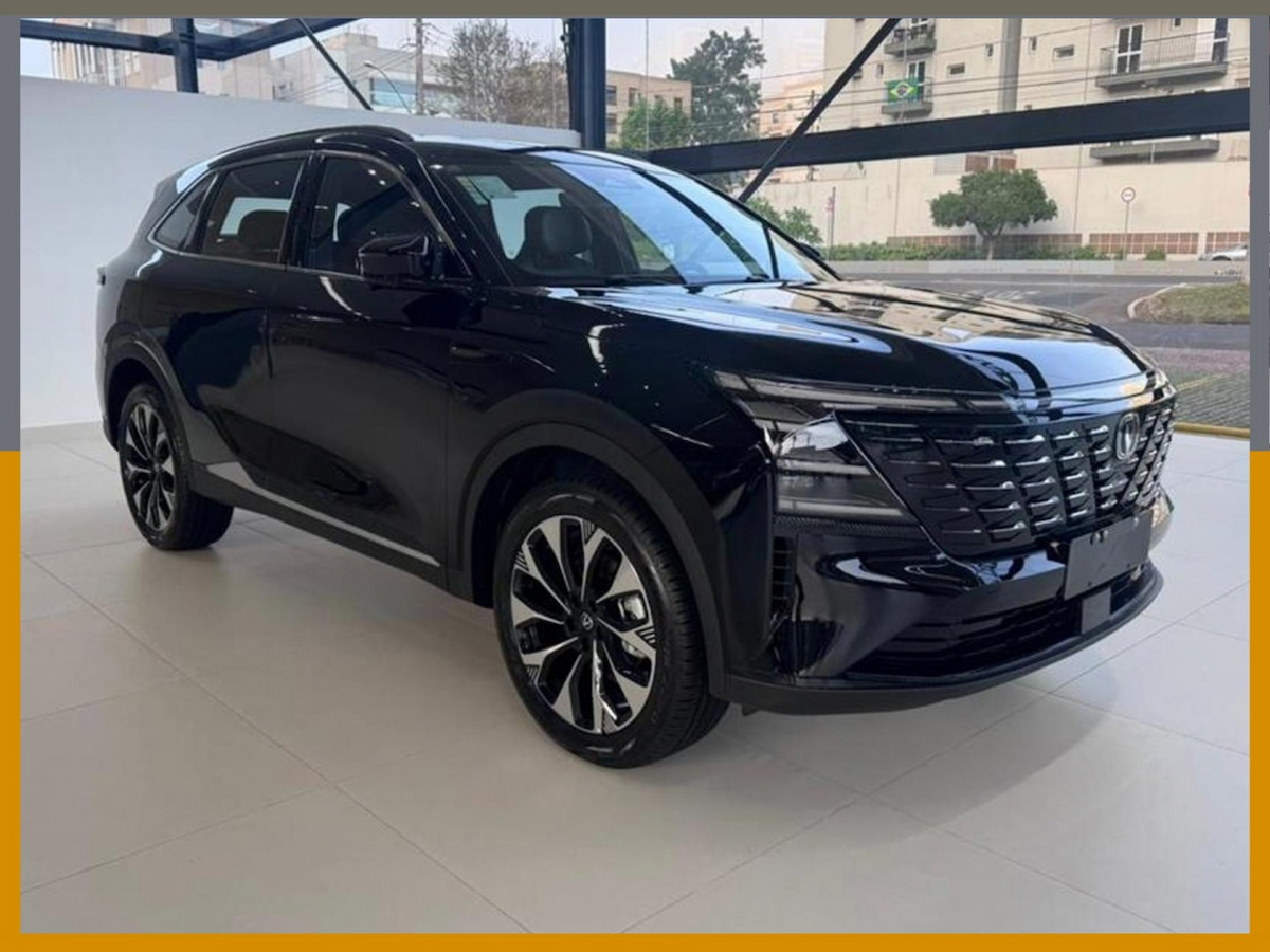 Foto do veículo CAOA CHANGAN CS75 1.5 TGDI FLEX INFINITY 8AT 2026/2027 0 KM R$ 181.990,00