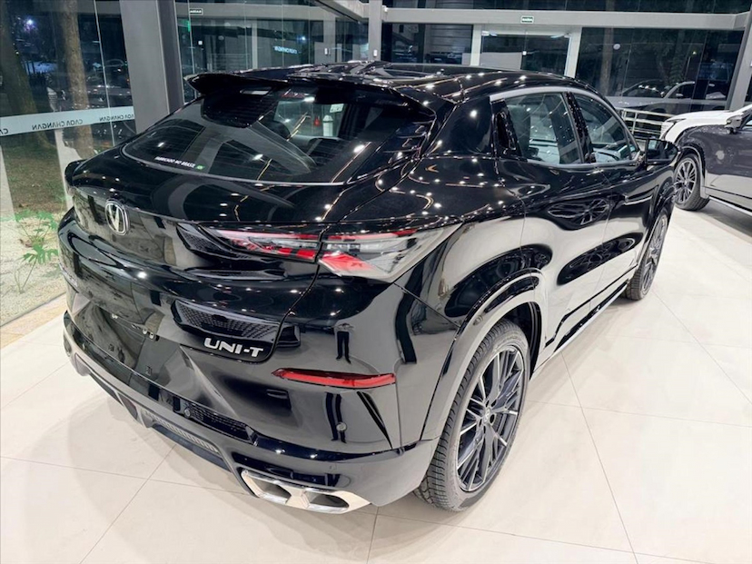Foto do veículo CAOA CHANGAN UNI-T 1.5 TGDI FLEX 7DCT 2027 0 KM 176.890,00