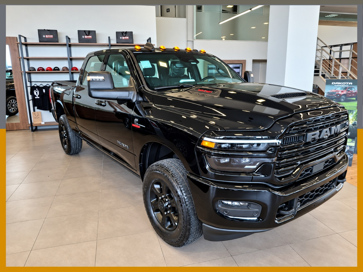 Foto do veículo RAM 3500 6.7 I6 TURBO DIESEL LARAMIE NIGHT EDITION CD 4X4  AUTOMÁTICO 2026/2026 0 KM R$ 531.900,00
