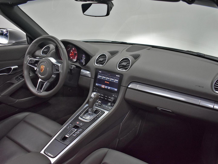 Foto do veículo PORSCHE 718  BOXSTER 2.0 300CV 2019 9.897 KM 505.000,00