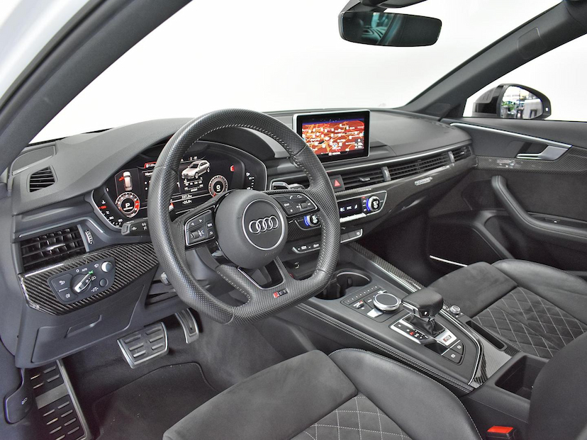Foto do veículo AUDI RS4  AVANT 2.9TFSI TIPTRONIC QUATTRO 2019 59.545 KM 410.000,00