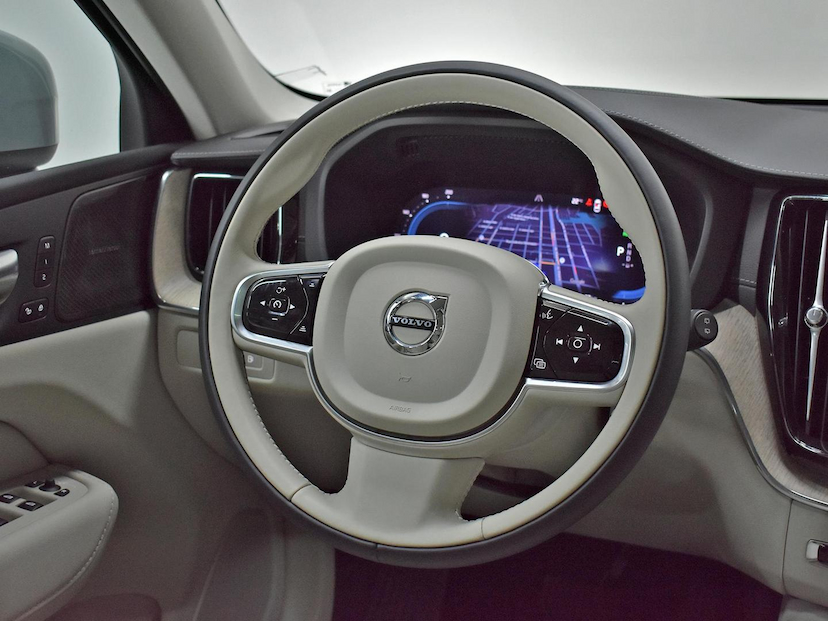 Foto do veículo VOLVO XC60 XC 60 T-8 ULTIMATE 2.0 AWD (HIBRIDO) 2024 5.054 KM 390.000,00