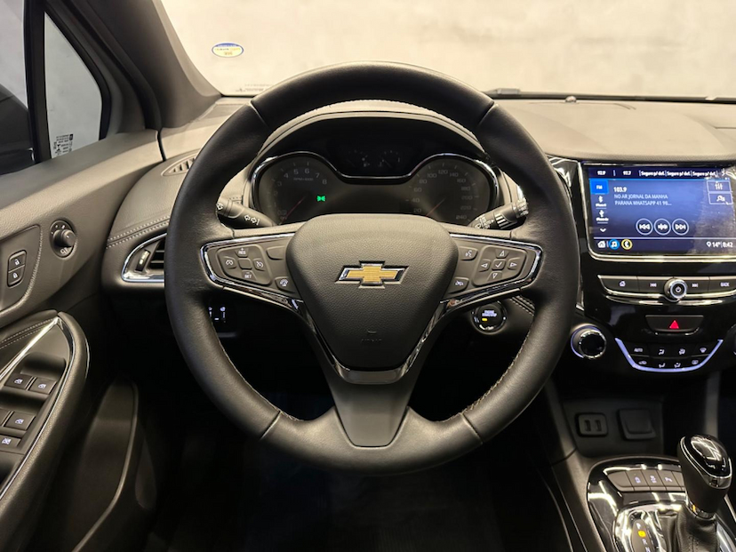 Foto do veículo CHEVROLET CRUZE  SPORT LTZ 1.4 16V TB FLEX 5P AUT. 2022 20.883 KM 119.900,00