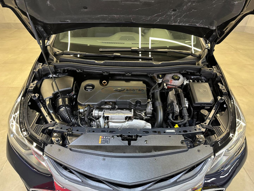 Foto do veículo CHEVROLET CRUZE  SPORT LTZ 1.4 16V TB FLEX 5P AUT. 2022 20.883 KM 119.900,00