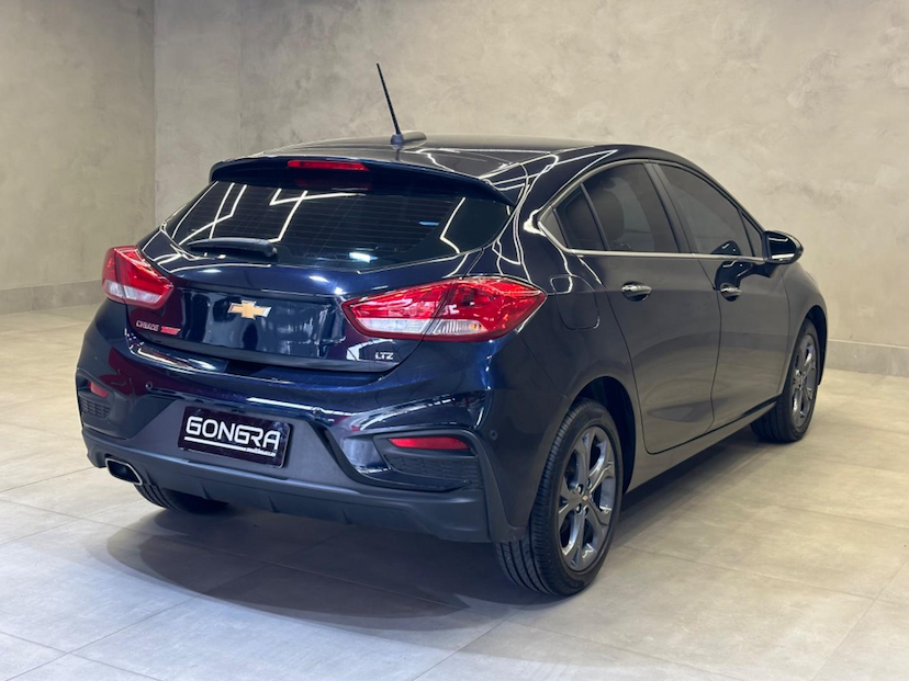 Foto do veículo CHEVROLET CRUZE  SPORT LTZ 1.4 16V TB FLEX 5P AUT. 2022 20.883 KM 119.900,00