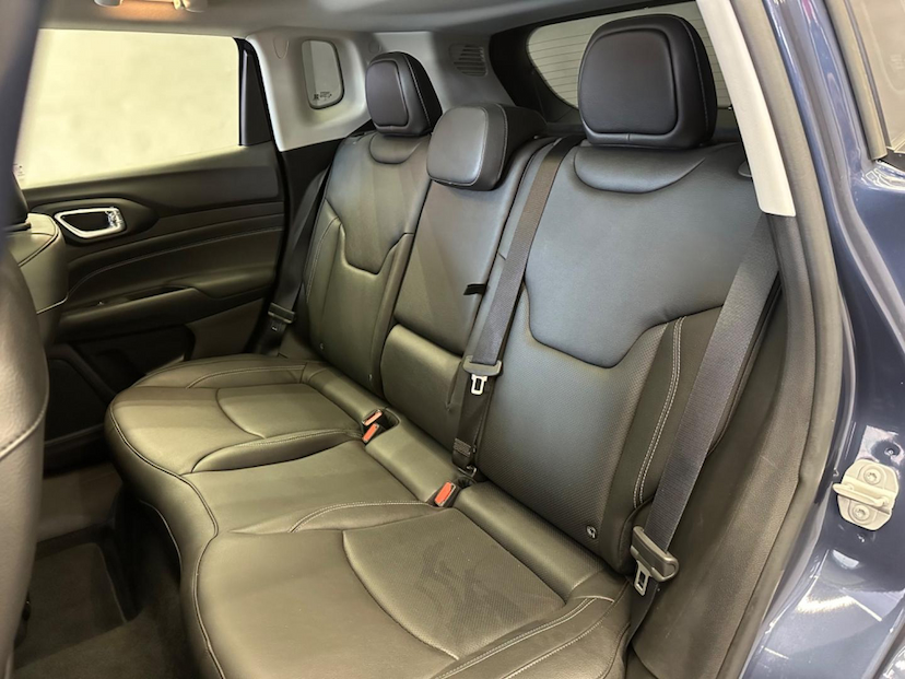 Foto do veículo JEEP COMPASS  S 4XE HIBRIDO 2022 43.511 KM 189.900,00