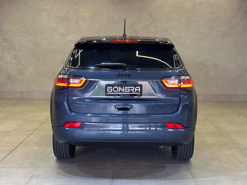 Foto do veículo JEEP COMPASS  S 4XE HIBRIDO 2022 43.511 KM 189.900,00