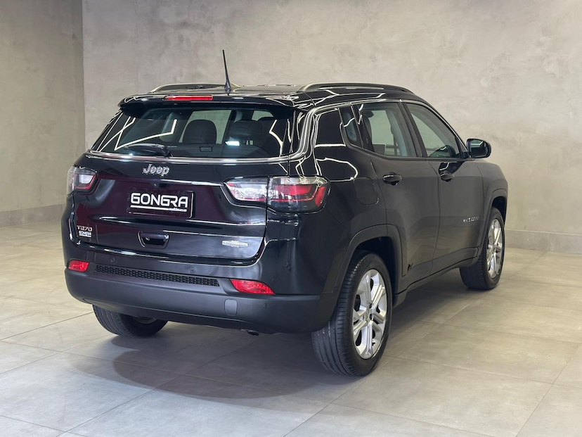 Foto do veículo JEEP COMPASS  LONG TF 2022 46.036 KM 132.900,00