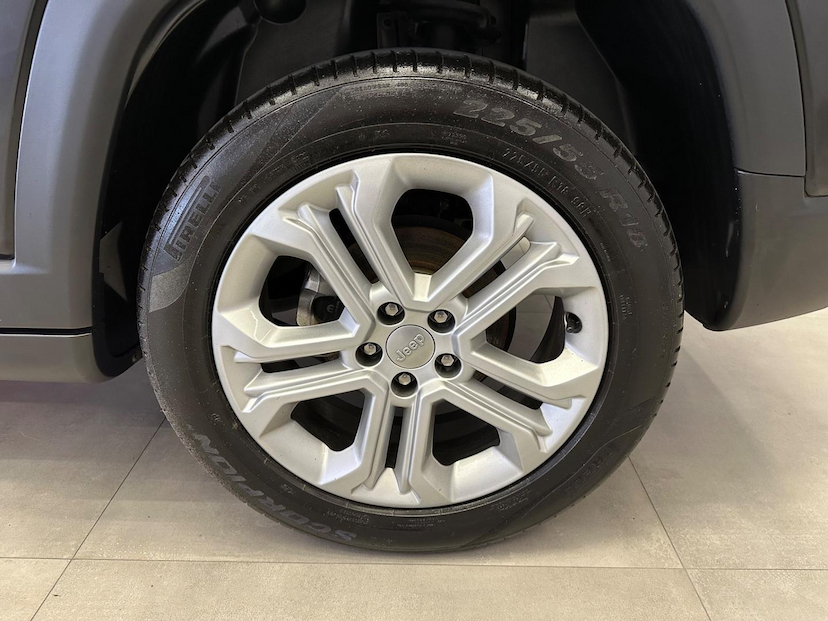 Foto do veículo JEEP COMPASS  LONG TF 2022 46.036 KM 132.900,00