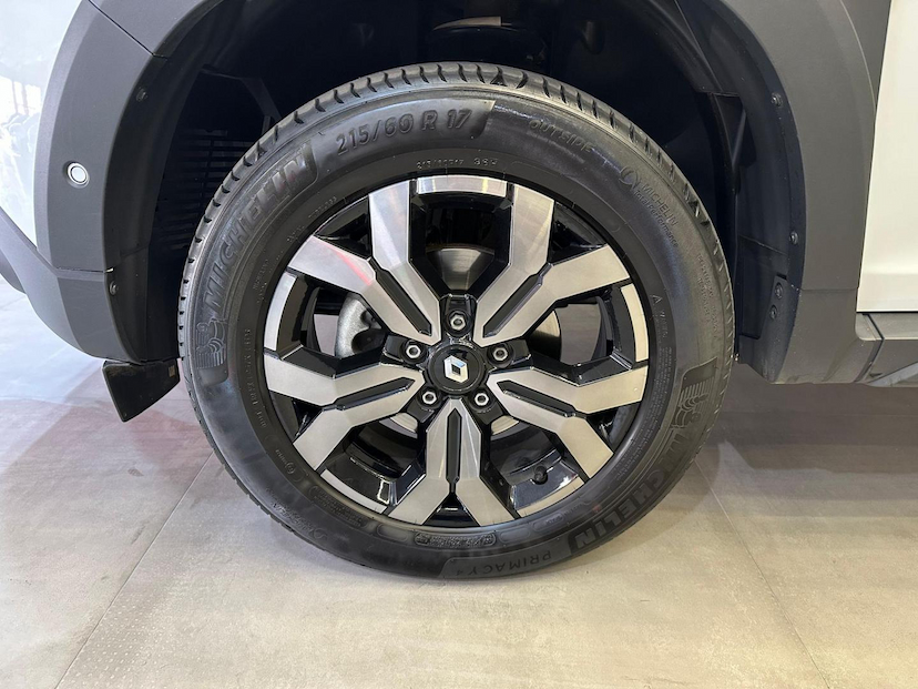 Foto do veículo RENAULT DUSTER  ICONIC 1.3 TB 16V FLEX AUT. 2025 6.079 KM 124.900,00