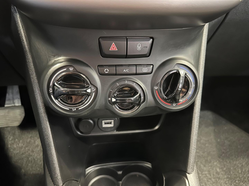 Foto do veículo PEUGEOT 2008  ALLURE EAT6 2023 28.191 KM 84.900,00
