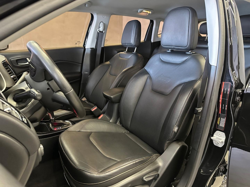 Foto do veículo JEEP COMPASS  LIMITED 2.0 4X2 FLEX 16V AUT 2018 96.248 KM 92.900,00